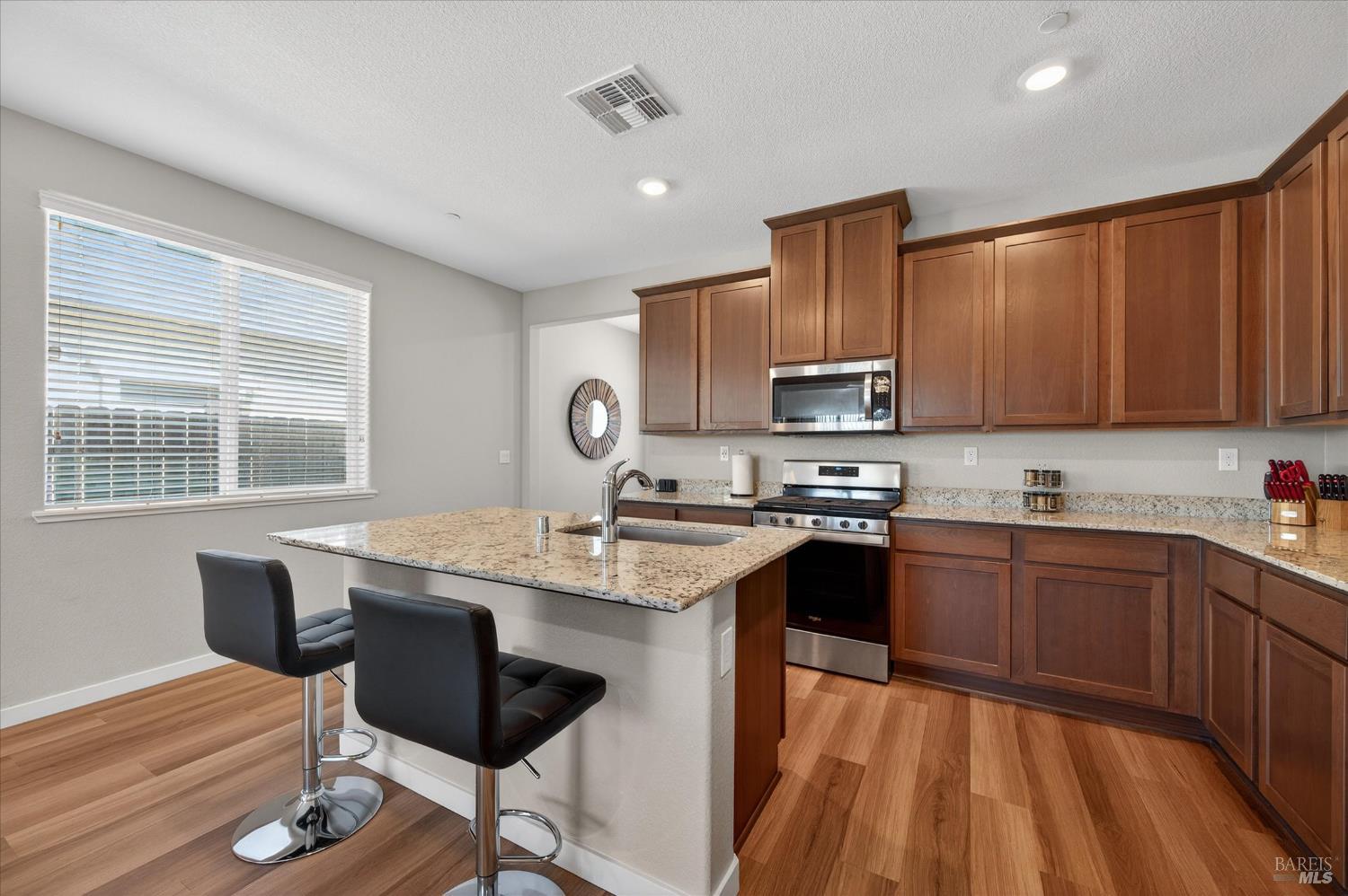 Detail Gallery Image 8 of 27 For 2283 Revival Ln, Rio Vista,  CA 94571 - 2 Beds | 2/1 Baths