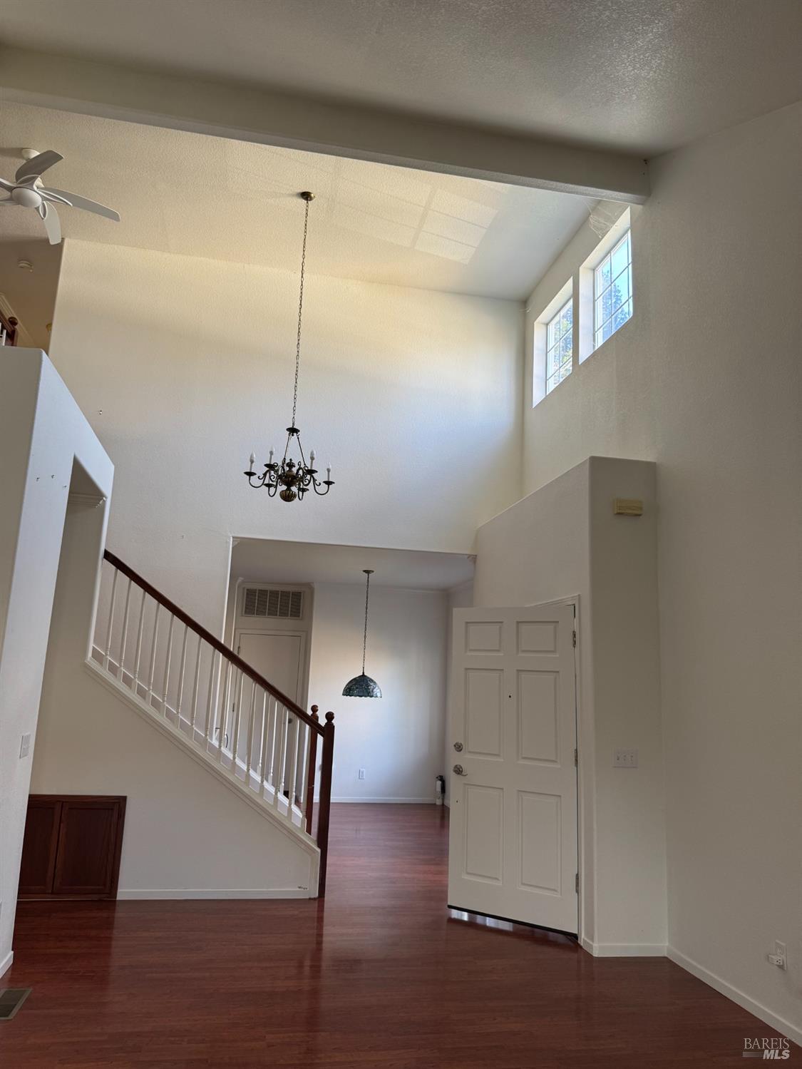 Detail Gallery Image 31 of 31 For 1005 Se Woodlake Dr, Santa Rosa,  CA 95405 - 3 Beds | 2/1 Baths