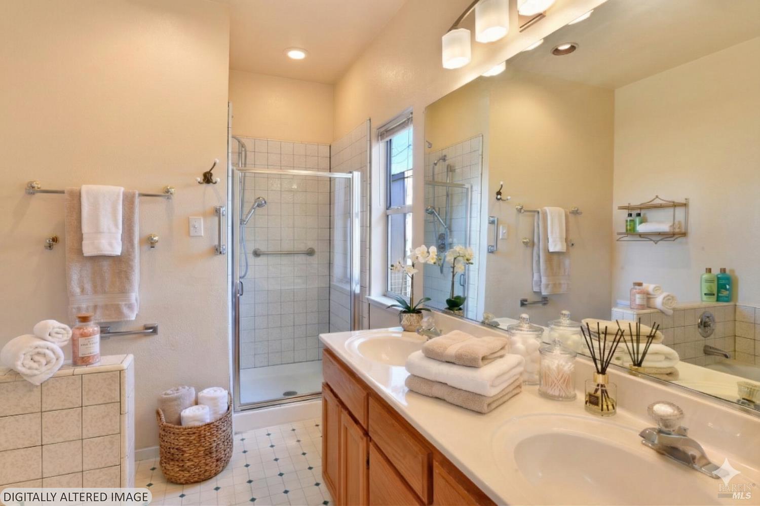 Detail Gallery Image 9 of 39 For 135 Fulton Pl, Windsor,  CA 95492 - 4 Beds | 3 Baths