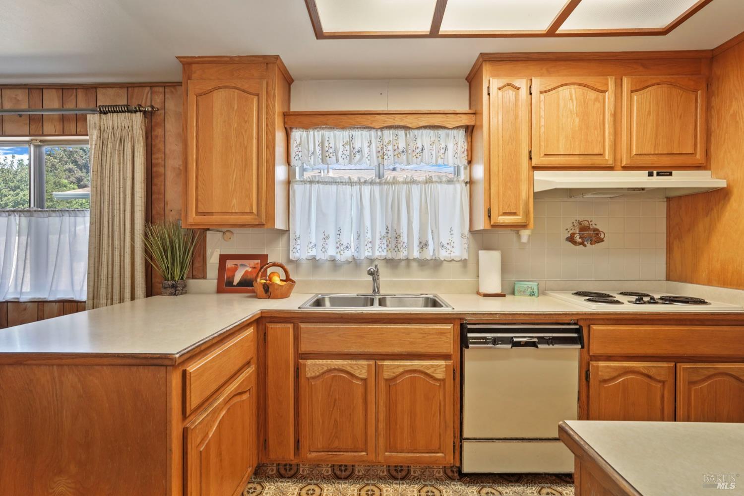 Detail Gallery Image 16 of 47 For 724 E Atlantic Ave, Fairfield,  CA 94533 - 4 Beds | 2 Baths