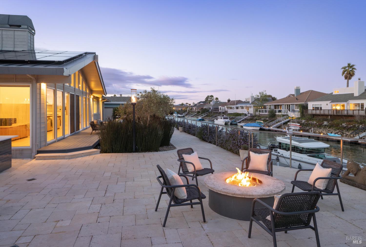 Detail Gallery Image 49 of 53 For 114 Jamaica St, Tiburon,  CA 94920 - 4 Beds | 4/1 Baths