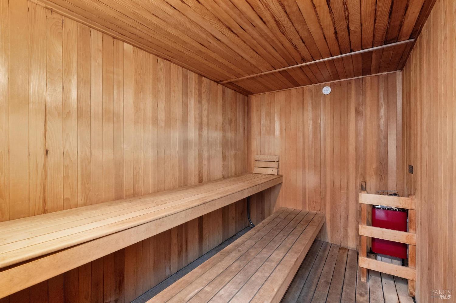 Detail Gallery Image 23 of 24 For 574 Seaver Dr, Mill Valley,  CA 94941 - 1 Beds | 1 Baths