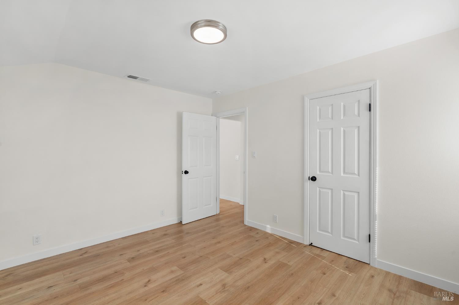 Detail Gallery Image 24 of 36 For 8 Corte Dorado Ct, Benicia,  CA 94510 - 2 Beds | 1 Baths