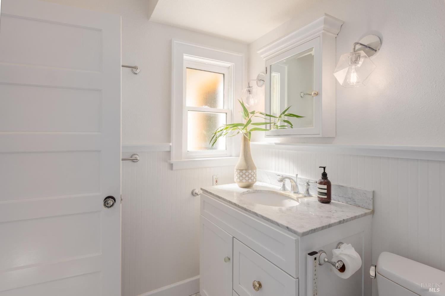 Detail Gallery Image 21 of 44 For 232 Sunnyside Ave, Sonoma,  CA 95476 - 4 Beds | 4 Baths