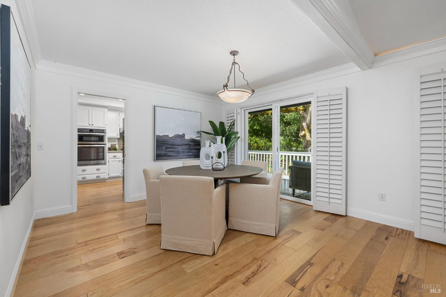 Detail Gallery Image 13 of 61 For 405 Crestridge Pl, Santa Rosa,  CA 95409 - 3 Beds | 2/1 Baths