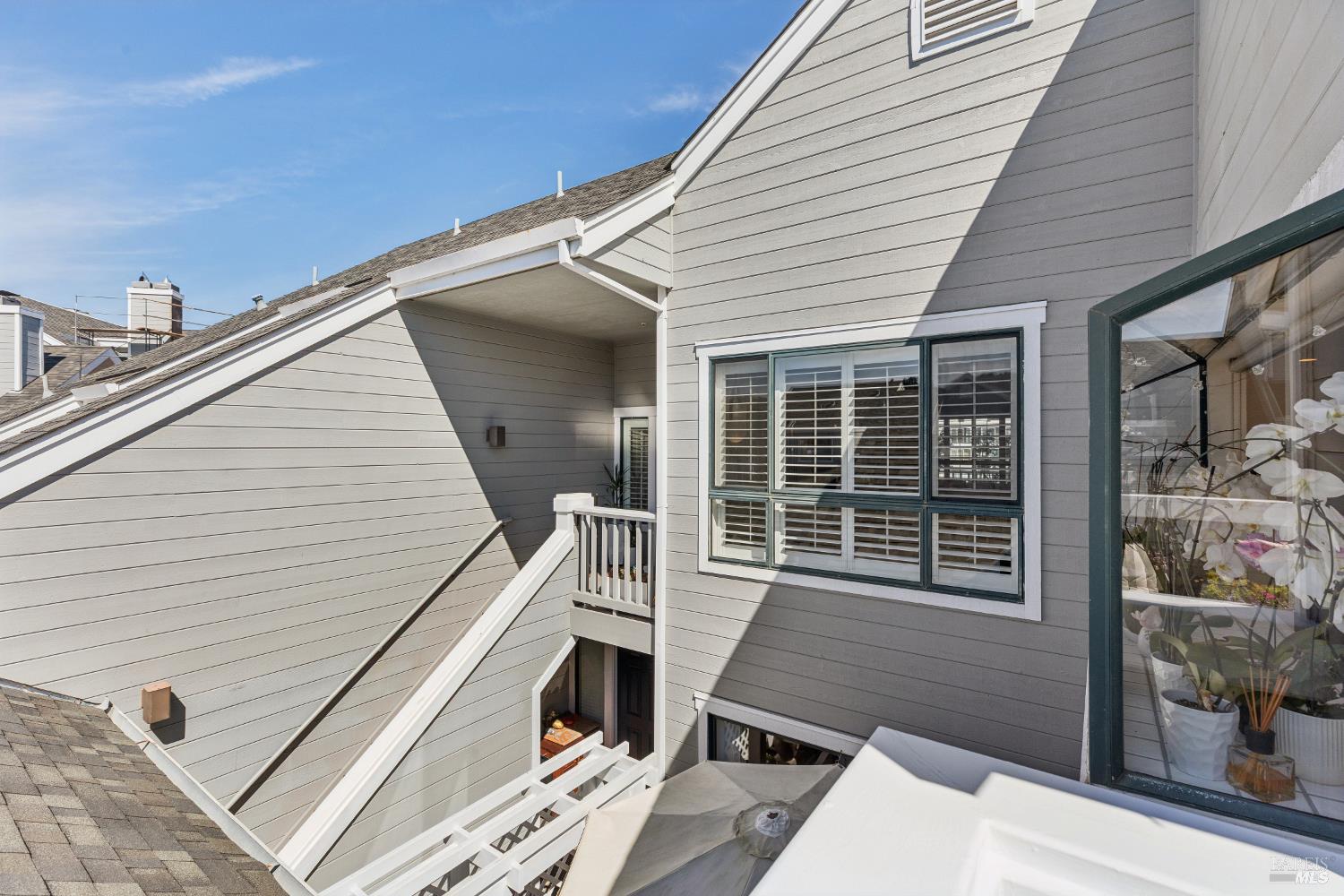 Detail Gallery Image 4 of 82 For 6060 Shelter Bay Ave, Mill Valley,  CA 94941 - 2 Beds | 2 Baths