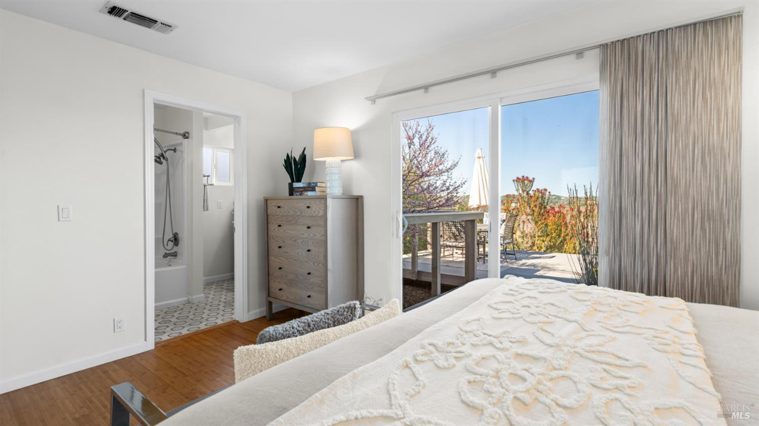 Detail Gallery Image 19 of 54 For 289 Montego Key, Novato,  CA 94949 - 3 Beds | 2 Baths