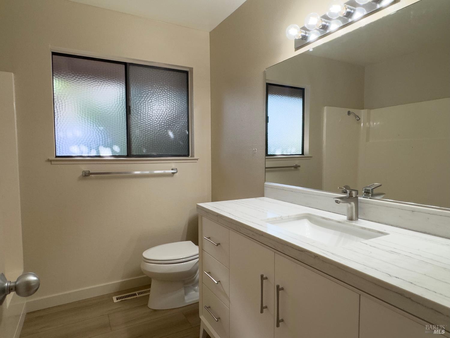 Detail Gallery Image 23 of 34 For 380 Las Casitas Ct, Sonoma,  CA 95476 - 2 Beds | 2 Baths