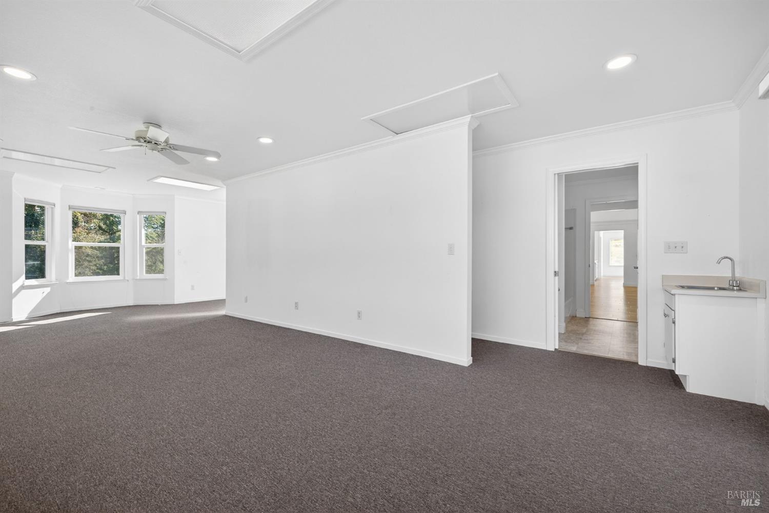 Detail Gallery Image 41 of 61 For 405 Crestridge Pl, Santa Rosa,  CA 95409 - 3 Beds | 2/1 Baths