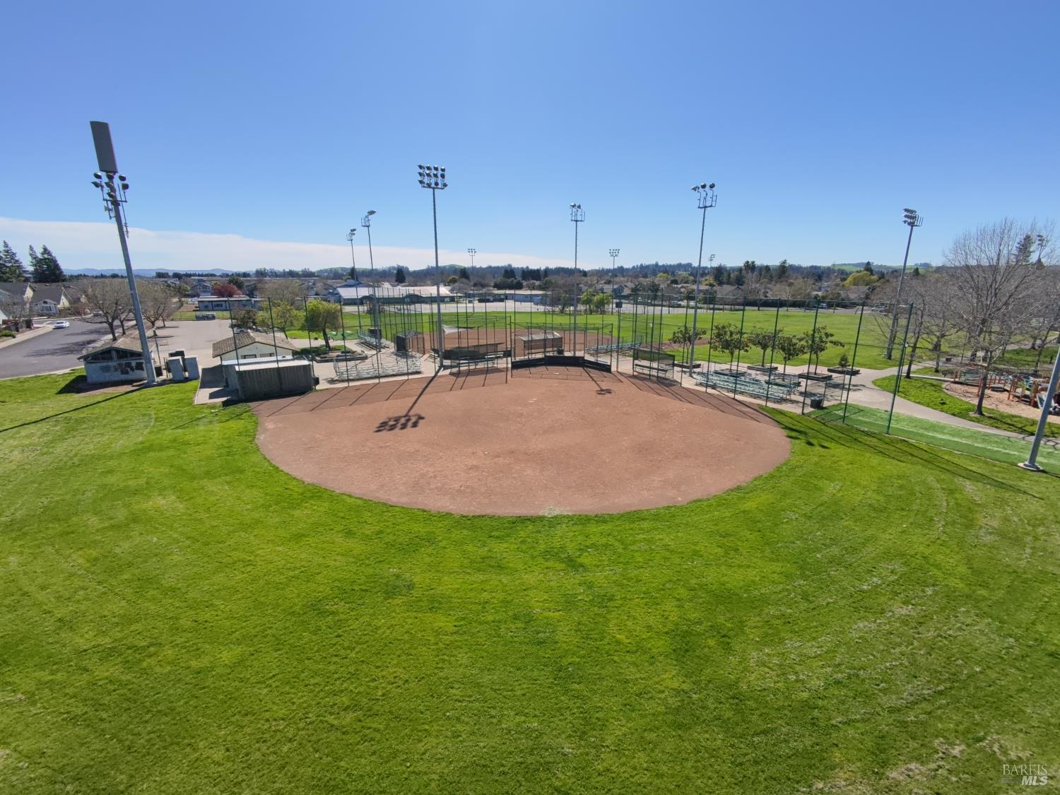 Detail Gallery Image 26 of 28 For 1388 Miramonte Pl, Rohnert Park,  CA 94928 - 3 Beds | 2 Baths