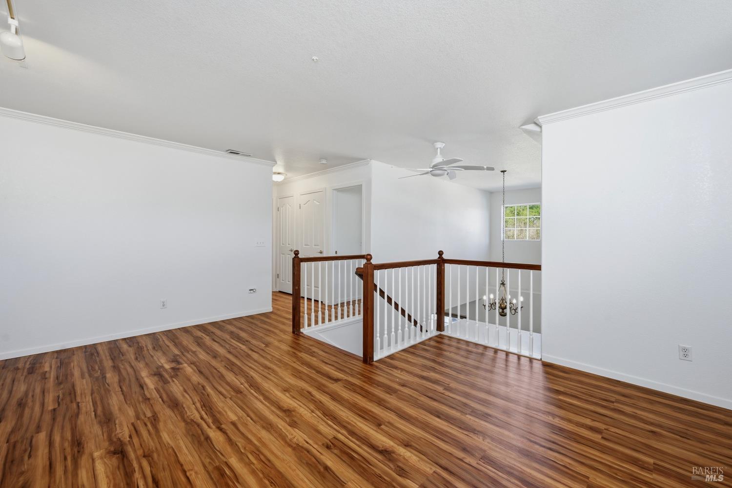 Detail Gallery Image 18 of 31 For 1005 Se Woodlake Dr, Santa Rosa,  CA 95405 - 3 Beds | 2/1 Baths