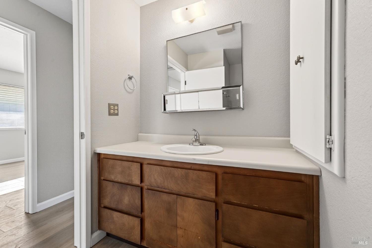 Detail Gallery Image 23 of 46 For 584 Bass Ln, Clearlake Oaks,  CA 95423 - 2 Beds | 2 Baths