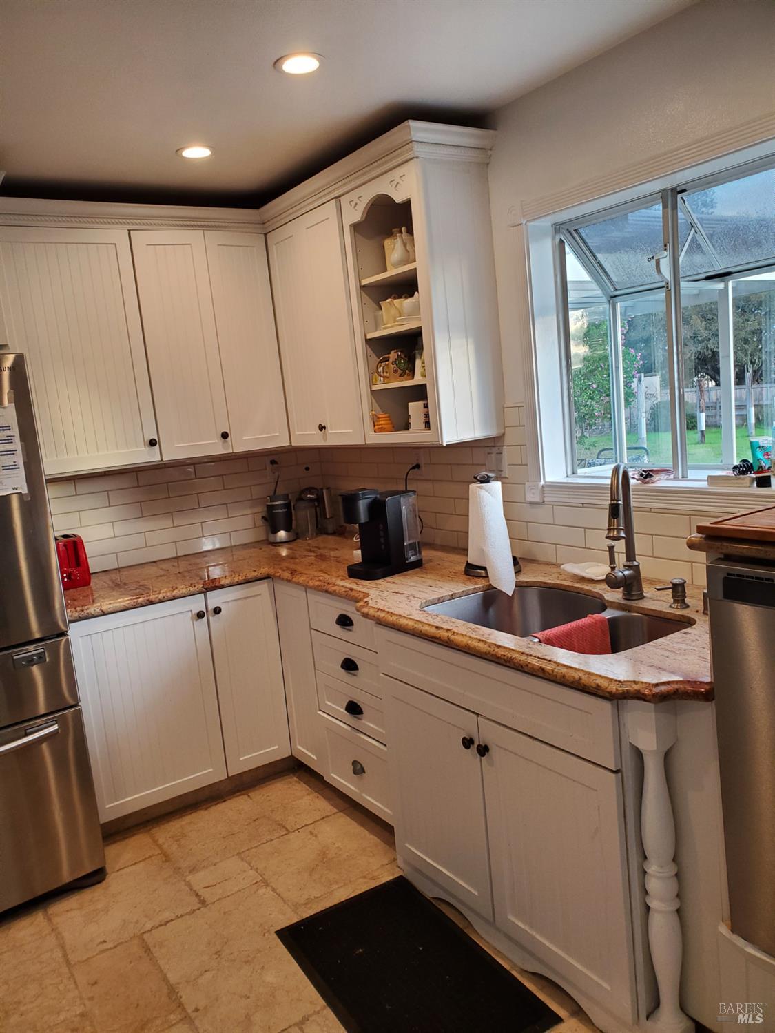 Detail Gallery Image 10 of 16 For 250 Saint Andrews Way, Lompoc,  CA 93436 - 3 Beds | 2/1 Baths