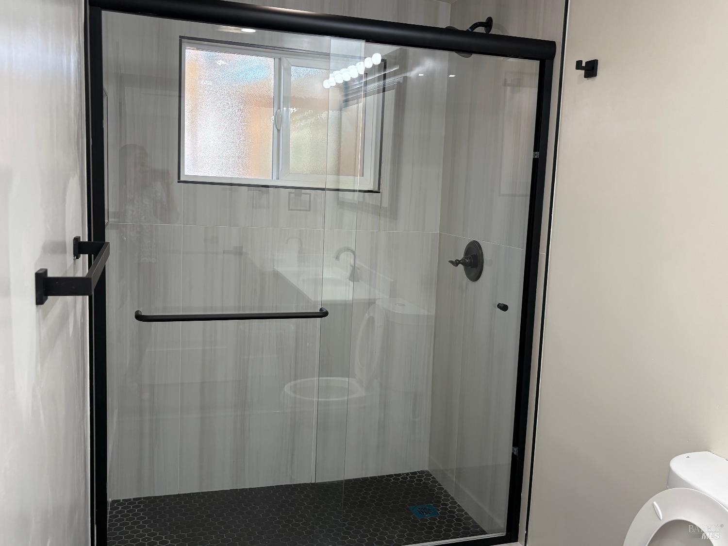 Detail Gallery Image 8 of 23 For 313 Roney Ave, Vallejo,  CA 94591 - 2 Beds | 1 Baths