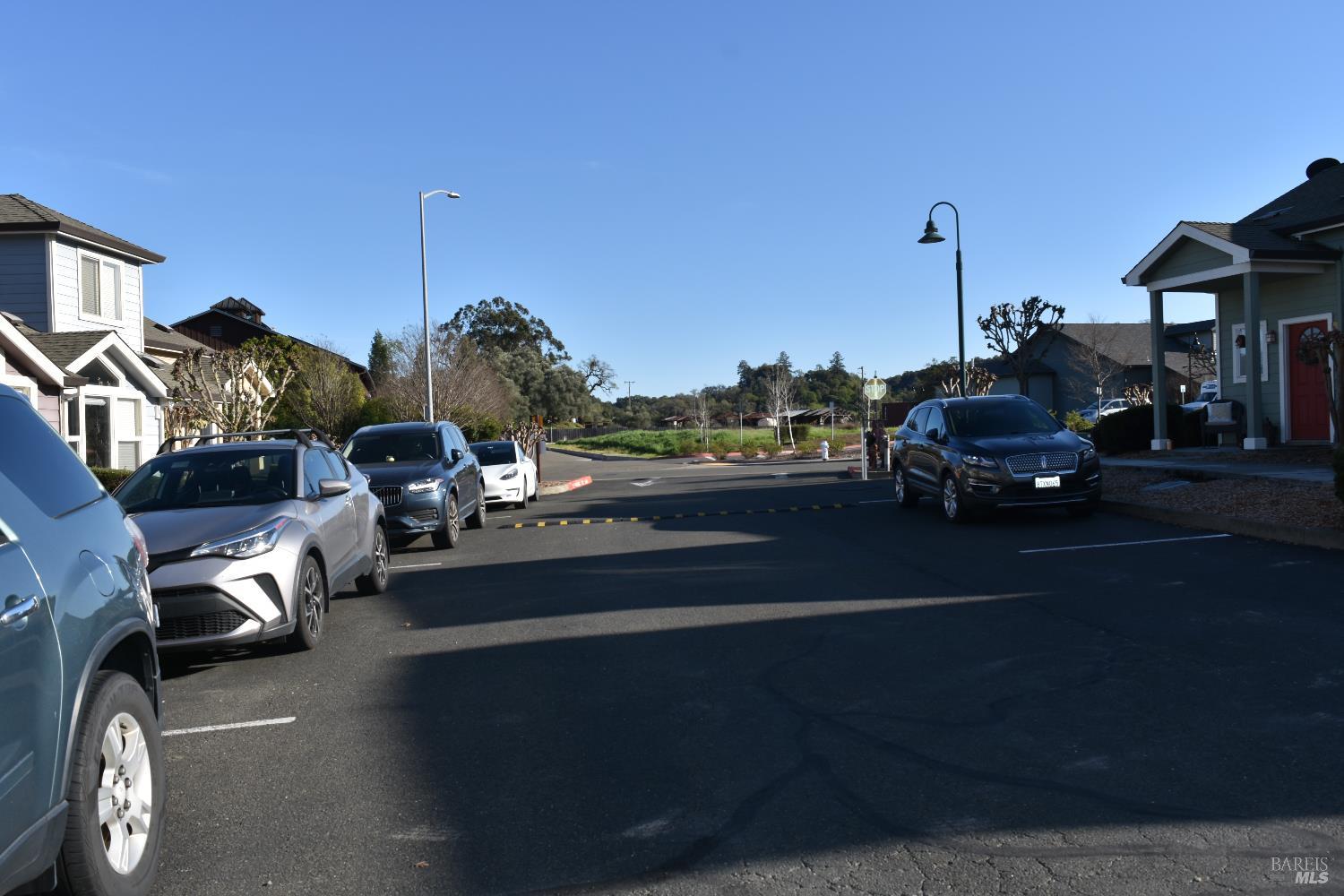 Detail Gallery Image 2 of 35 For 112 Treadway Ct, Cloverdale,  CA 95425 - 2 Beds | 2 Baths