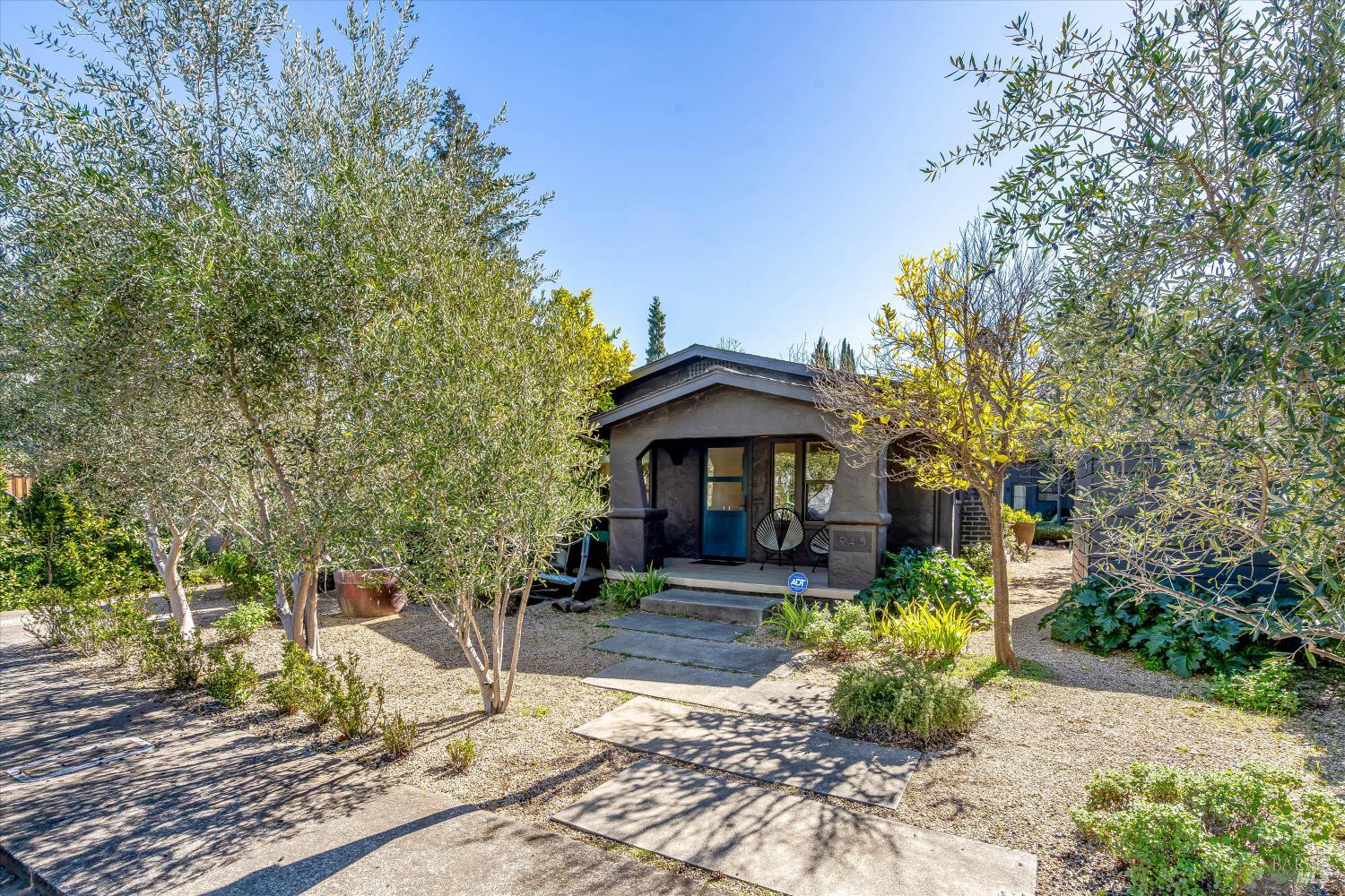 Detail Gallery Image 18 of 18 For 945 Brown St, Saint Helena,  CA 94574 - 3 Beds | 2 Baths