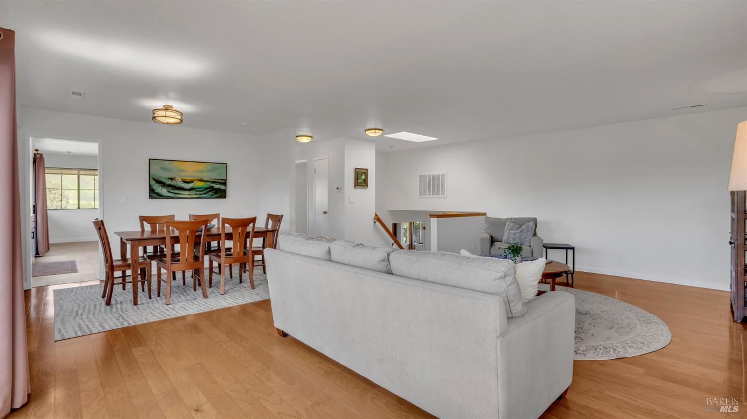 Detail Gallery Image 13 of 57 For 641 Lois Ln, El Sobrante,  CA 94803 - 4 Beds | 2/1 Baths