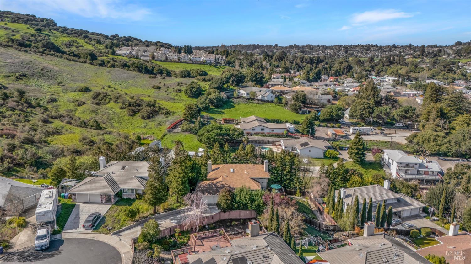 Detail Gallery Image 46 of 57 For 641 Lois Ln, El Sobrante,  CA 94803 - 4 Beds | 2/1 Baths