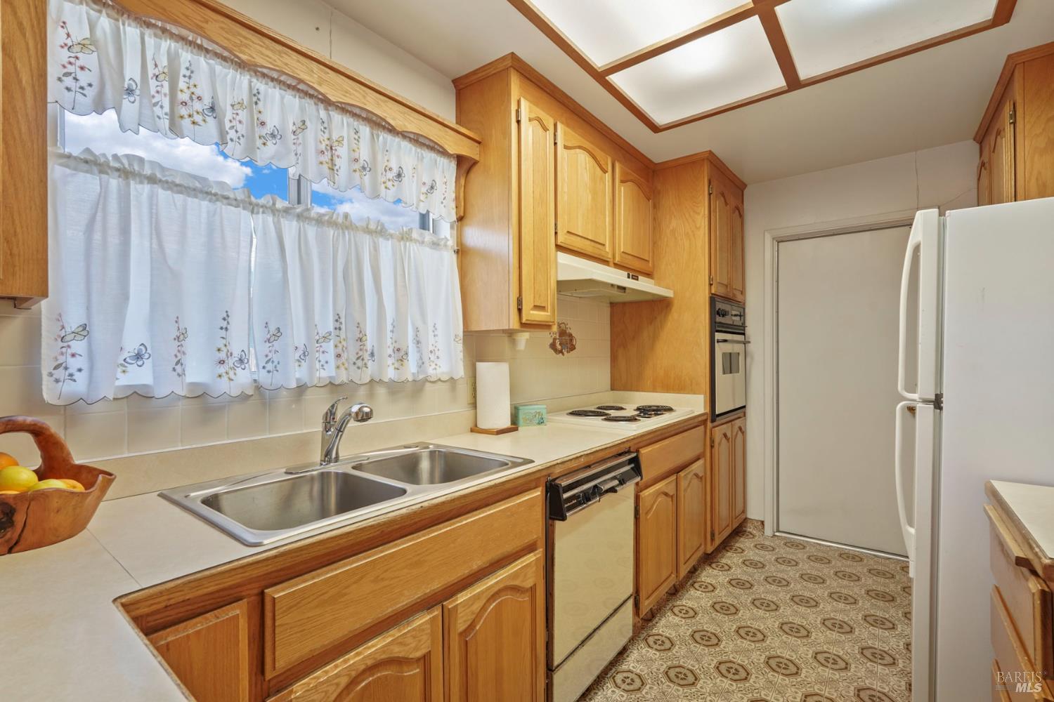 Detail Gallery Image 15 of 47 For 724 E Atlantic Ave, Fairfield,  CA 94533 - 4 Beds | 2 Baths