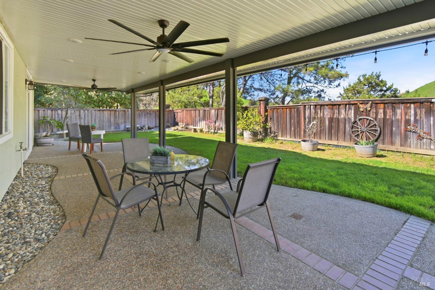 Detail Gallery Image 45 of 51 For 2707 Tuckaway Ct, Fairfield,  CA 94534 - 5 Beds | 3 Baths