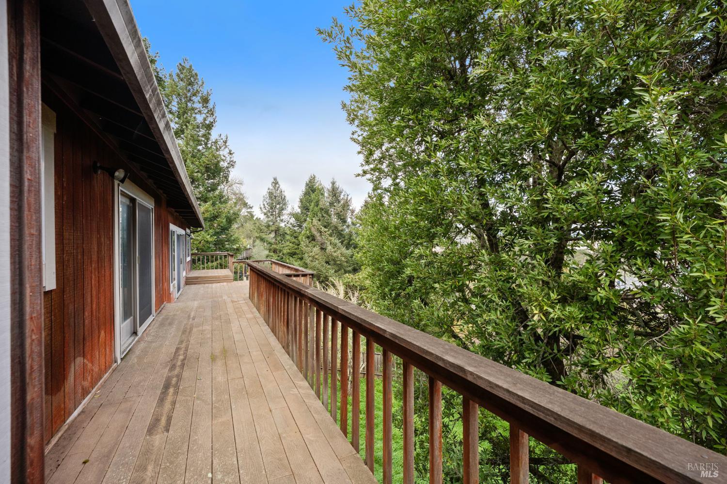 Detail Gallery Image 11 of 85 For 170 Irwin St, San Rafael,  CA 94901 - 3 Beds | 2 Baths