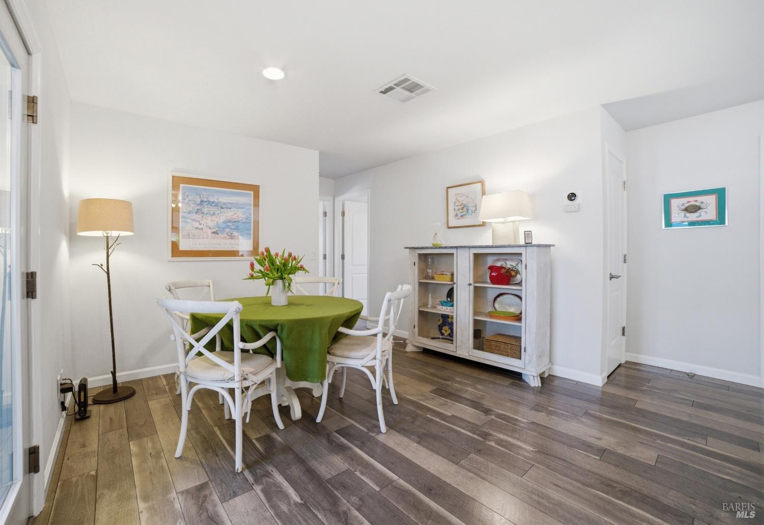 Detail Gallery Image 4 of 31 For 14 San Lucas Ct, Saint Helena,  CA 94574 - 2 Beds | 2 Baths