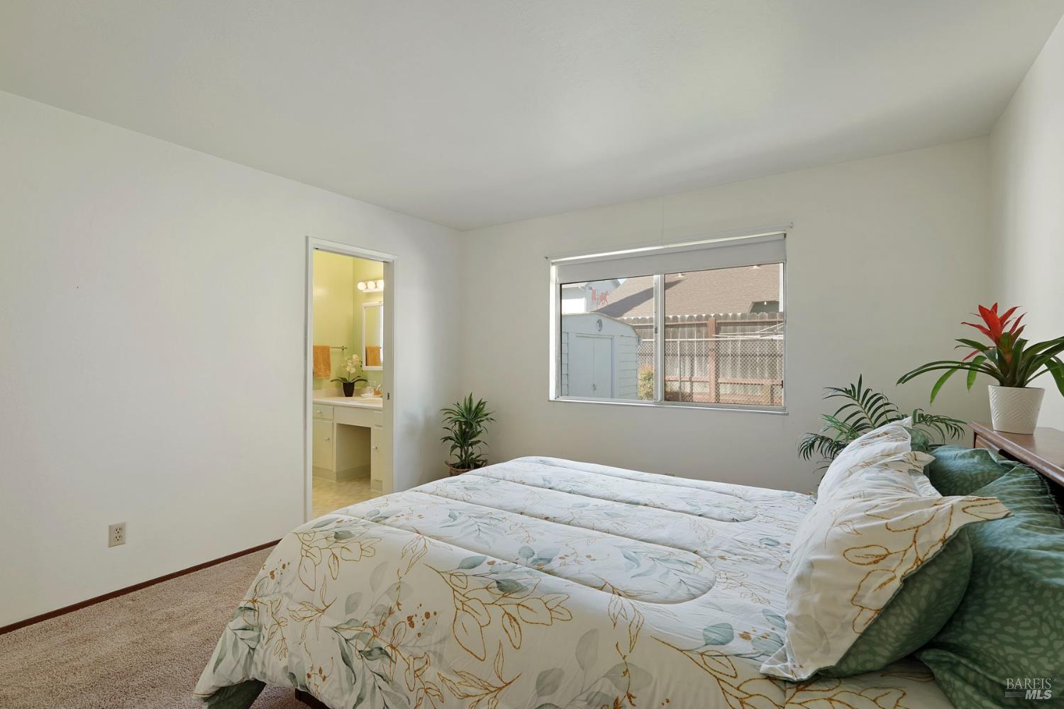 Detail Gallery Image 25 of 47 For 724 E Atlantic Ave, Fairfield,  CA 94533 - 4 Beds | 2 Baths