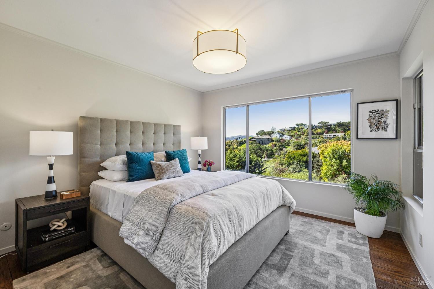 Detail Gallery Image 39 of 61 For 16 Malvino Ct, Tiburon,  CA 94920 - 4 Beds | 2/1 Baths