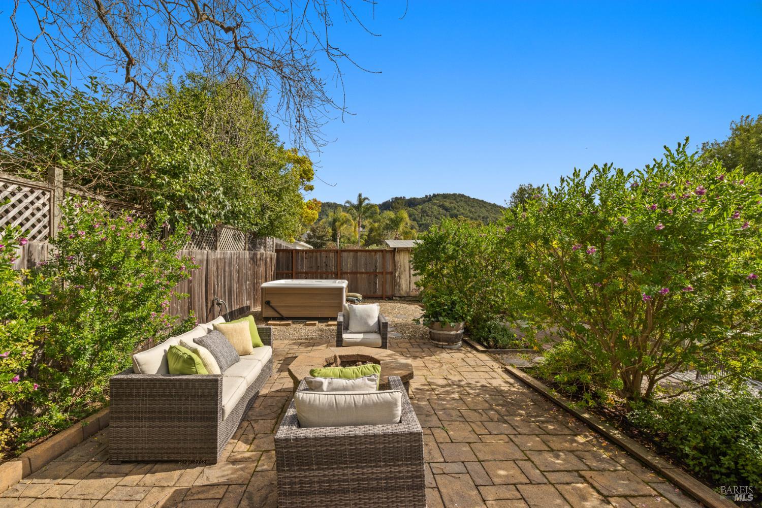 Detail Gallery Image 30 of 37 For 16 Washington Ave, San Rafael,  CA 94903 - 4 Beds | 2 Baths