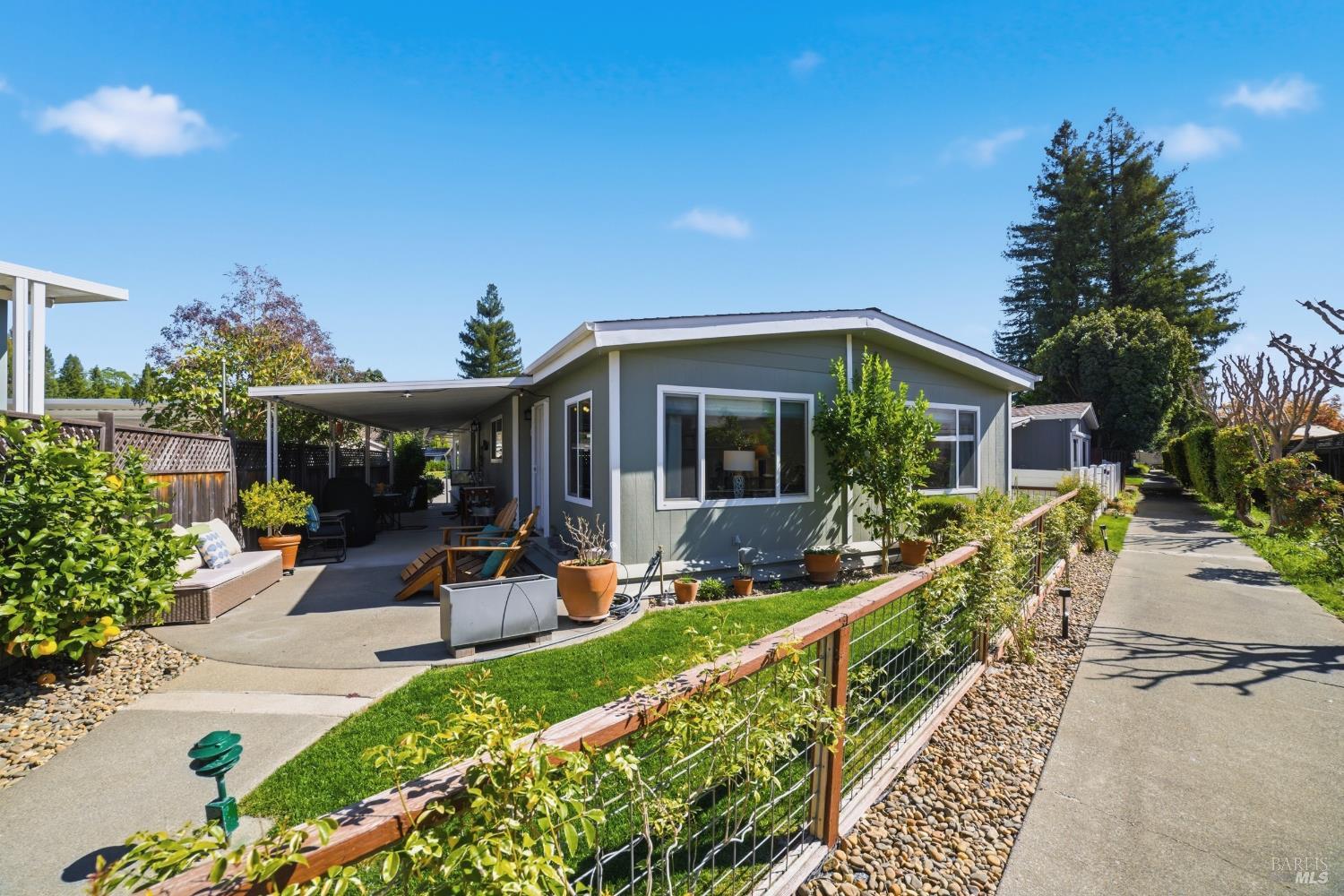 Detail Gallery Image 2 of 31 For 14 San Lucas Ct, Saint Helena,  CA 94574 - 2 Beds | 2 Baths