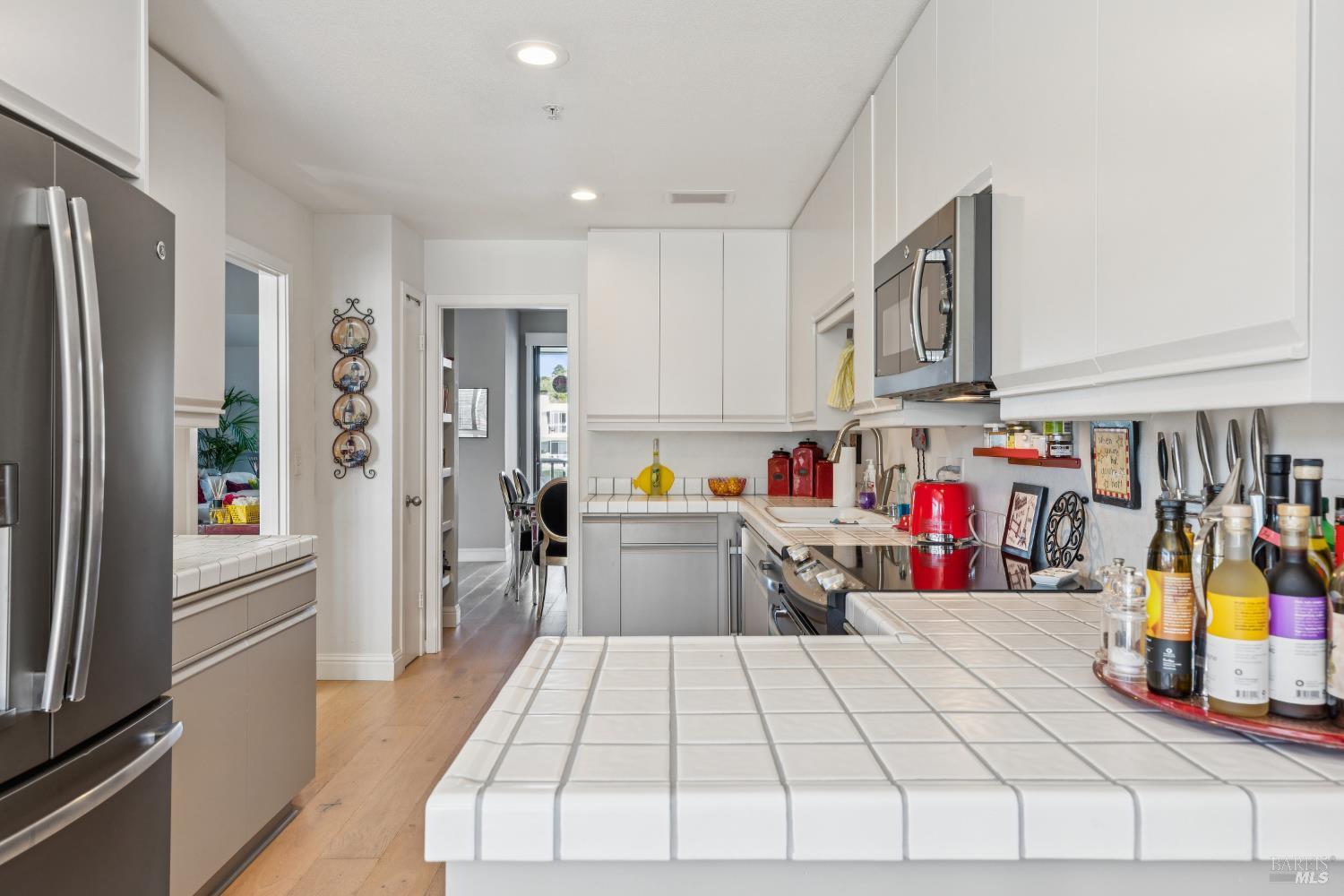 Detail Gallery Image 36 of 82 For 6060 Shelter Bay Ave, Mill Valley,  CA 94941 - 2 Beds | 2 Baths