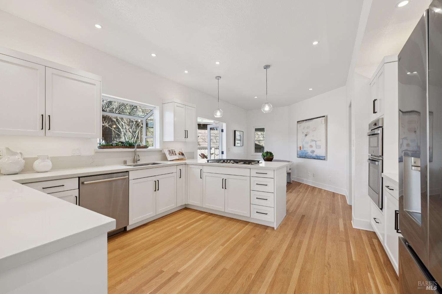 Detail Gallery Image 13 of 47 For 11 Gretchen Pl, Greenbrae,  CA 94904 - 4 Beds | 2/1 Baths