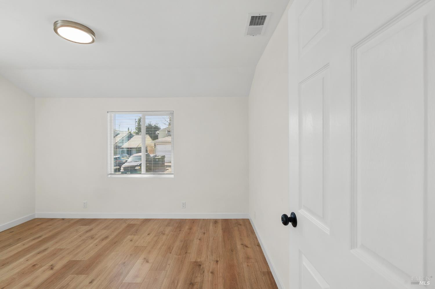 Detail Gallery Image 22 of 36 For 8 Corte Dorado Ct, Benicia,  CA 94510 - 2 Beds | 1 Baths