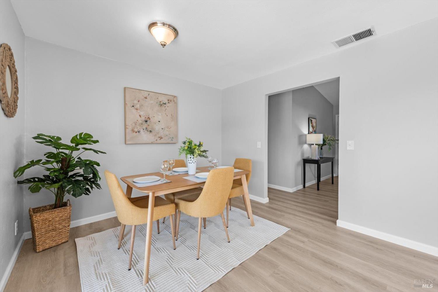 Detail Gallery Image 13 of 59 For 154 Brockton Ct, Vacaville,  CA 95687 - 3 Beds | 1 Baths