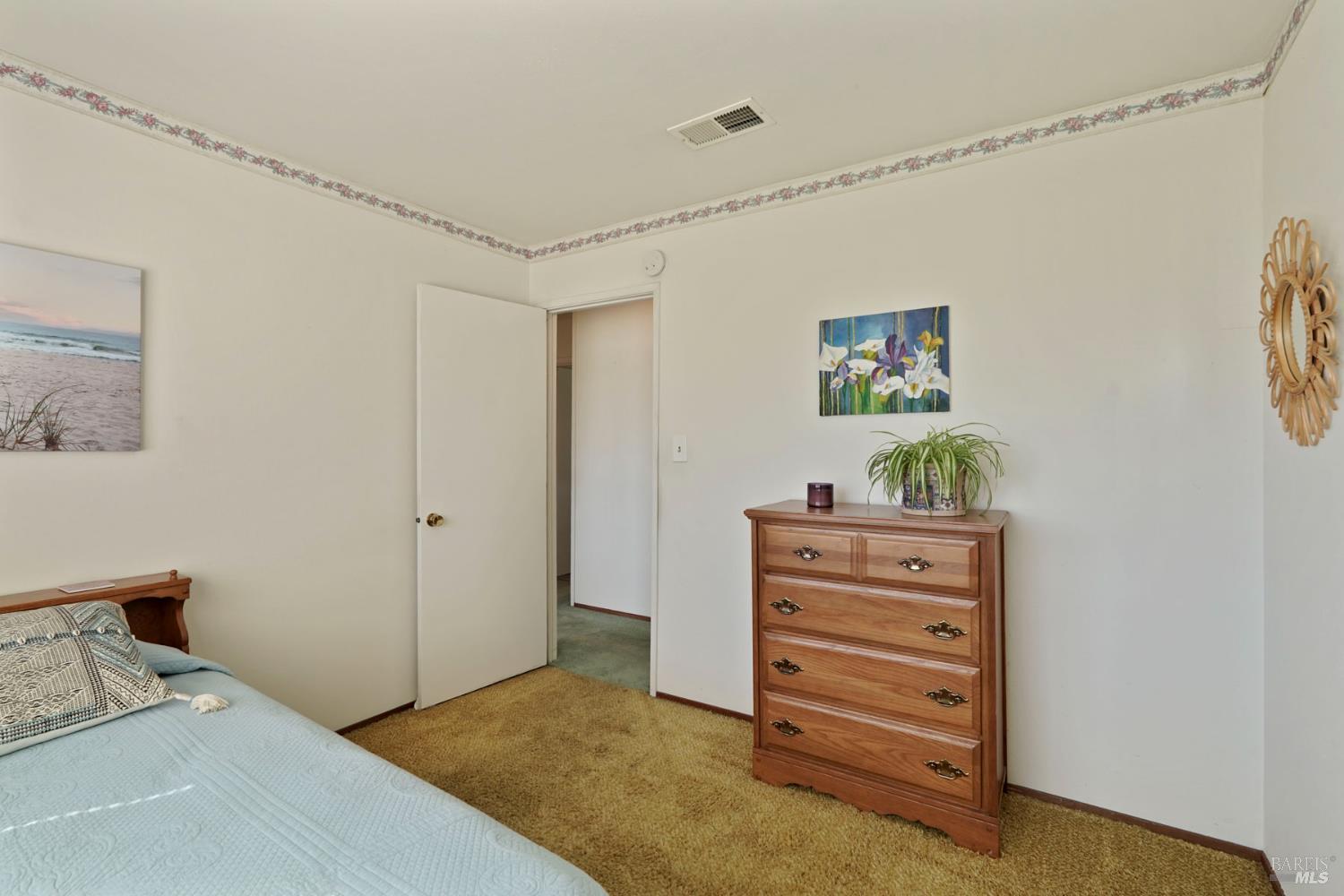 Detail Gallery Image 34 of 47 For 724 E Atlantic Ave, Fairfield,  CA 94533 - 4 Beds | 2 Baths