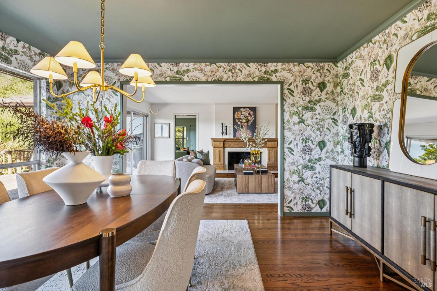 Detail Gallery Image 15 of 61 For 16 Malvino Ct, Tiburon,  CA 94920 - 4 Beds | 2/1 Baths