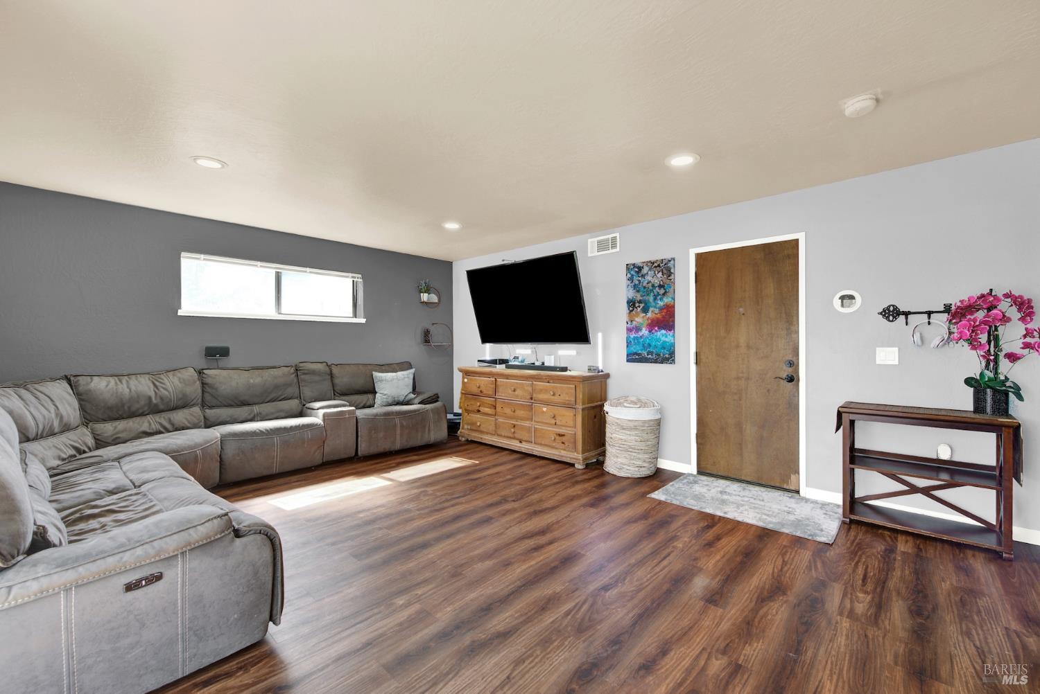 Detail Gallery Image 24 of 54 For 1424 Mckinley St, Fairfield,  CA 94533 - 4 Beds | 2/1 Baths