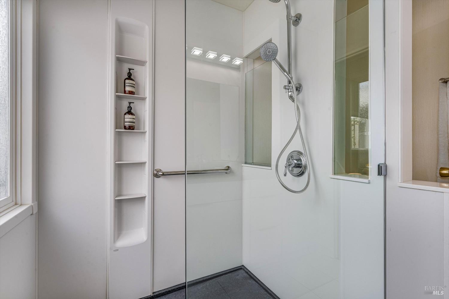 Detail Gallery Image 31 of 44 For 166 Seven Flags Cir, Sonoma,  CA 95476 - 2 Beds | 2 Baths