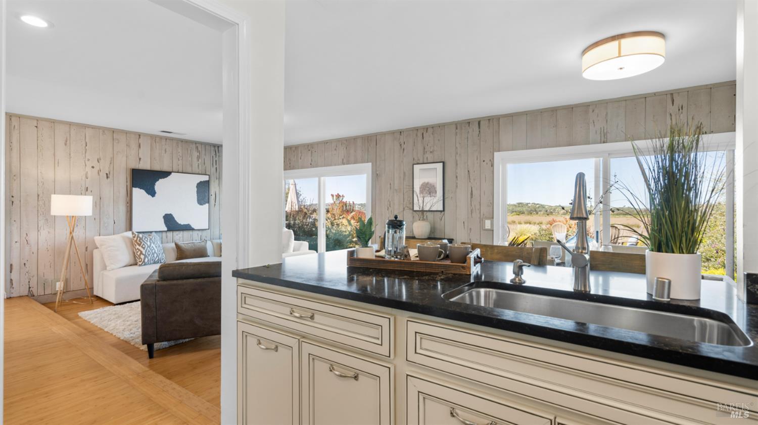 Detail Gallery Image 15 of 54 For 289 Montego Key, Novato,  CA 94949 - 3 Beds | 2 Baths