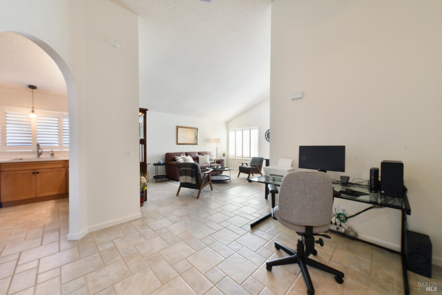 Detail Gallery Image 13 of 28 For 1388 Miramonte Pl, Rohnert Park,  CA 94928 - 3 Beds | 2 Baths