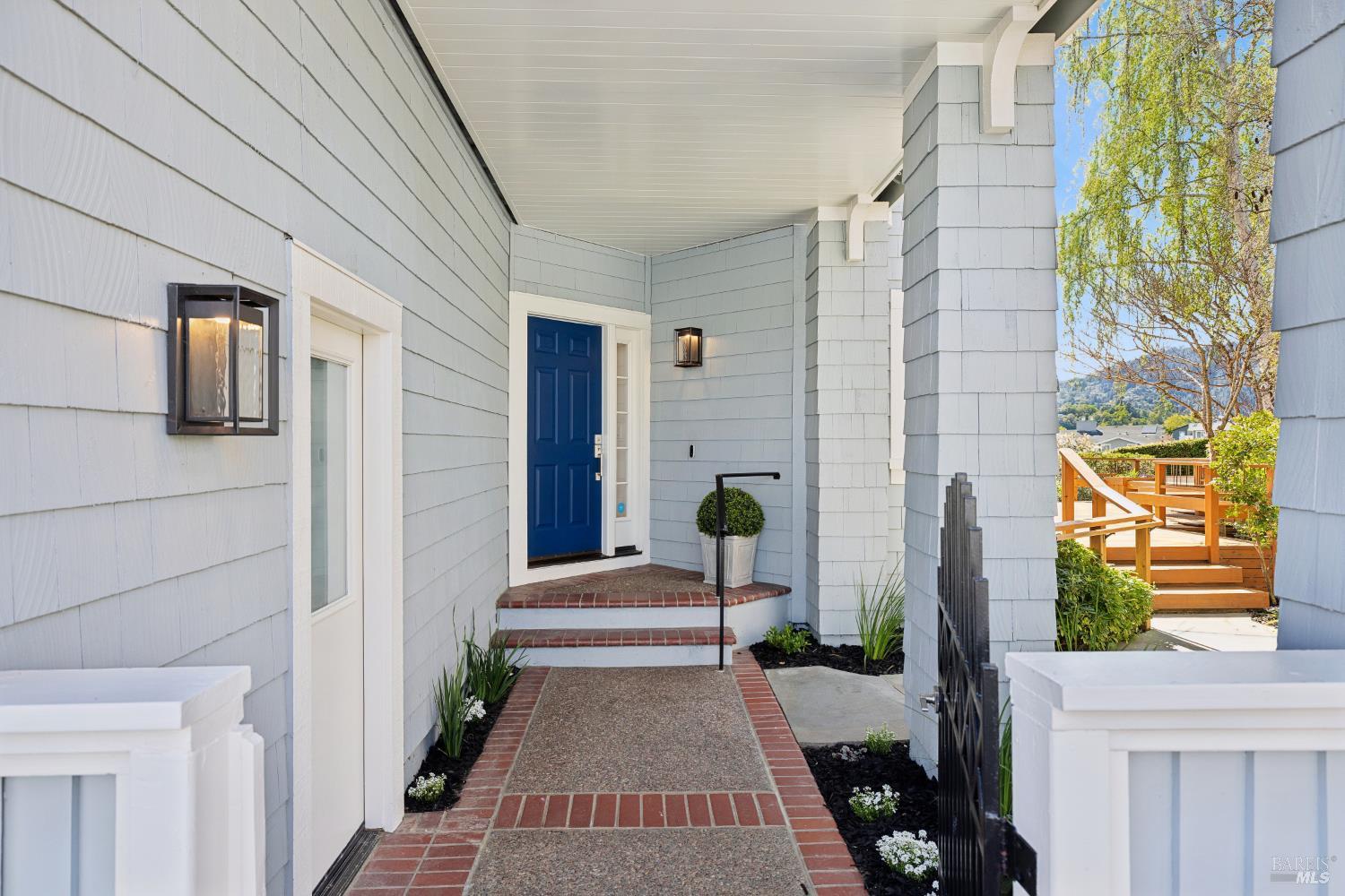 Detail Gallery Image 4 of 47 For 11 Gretchen Pl, Greenbrae,  CA 94904 - 4 Beds | 2/1 Baths