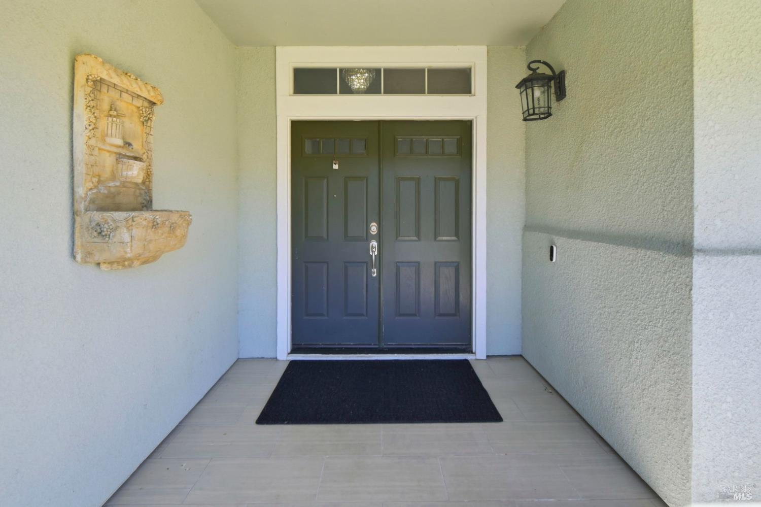 Detail Gallery Image 7 of 51 For 2707 Tuckaway Ct, Fairfield,  CA 94534 - 5 Beds | 3 Baths