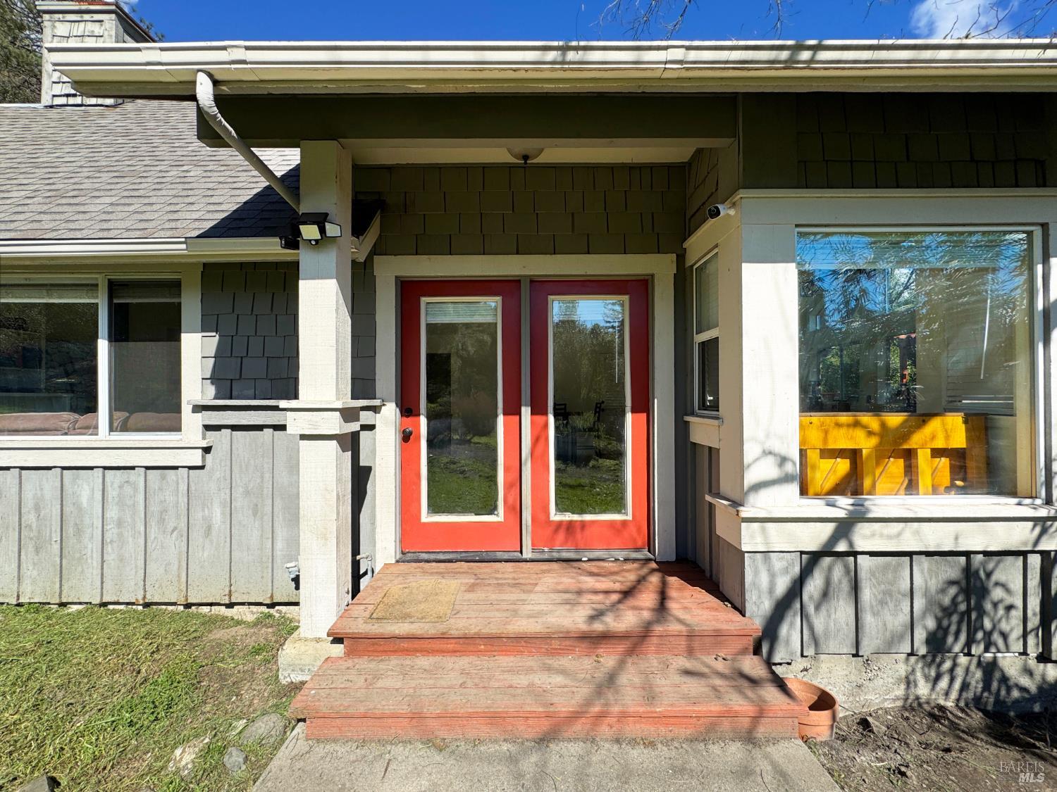 Detail Gallery Image 3 of 70 For 14605 Tomki Rd, Redwood Valley,  CA 95470 - 3 Beds | 2 Baths