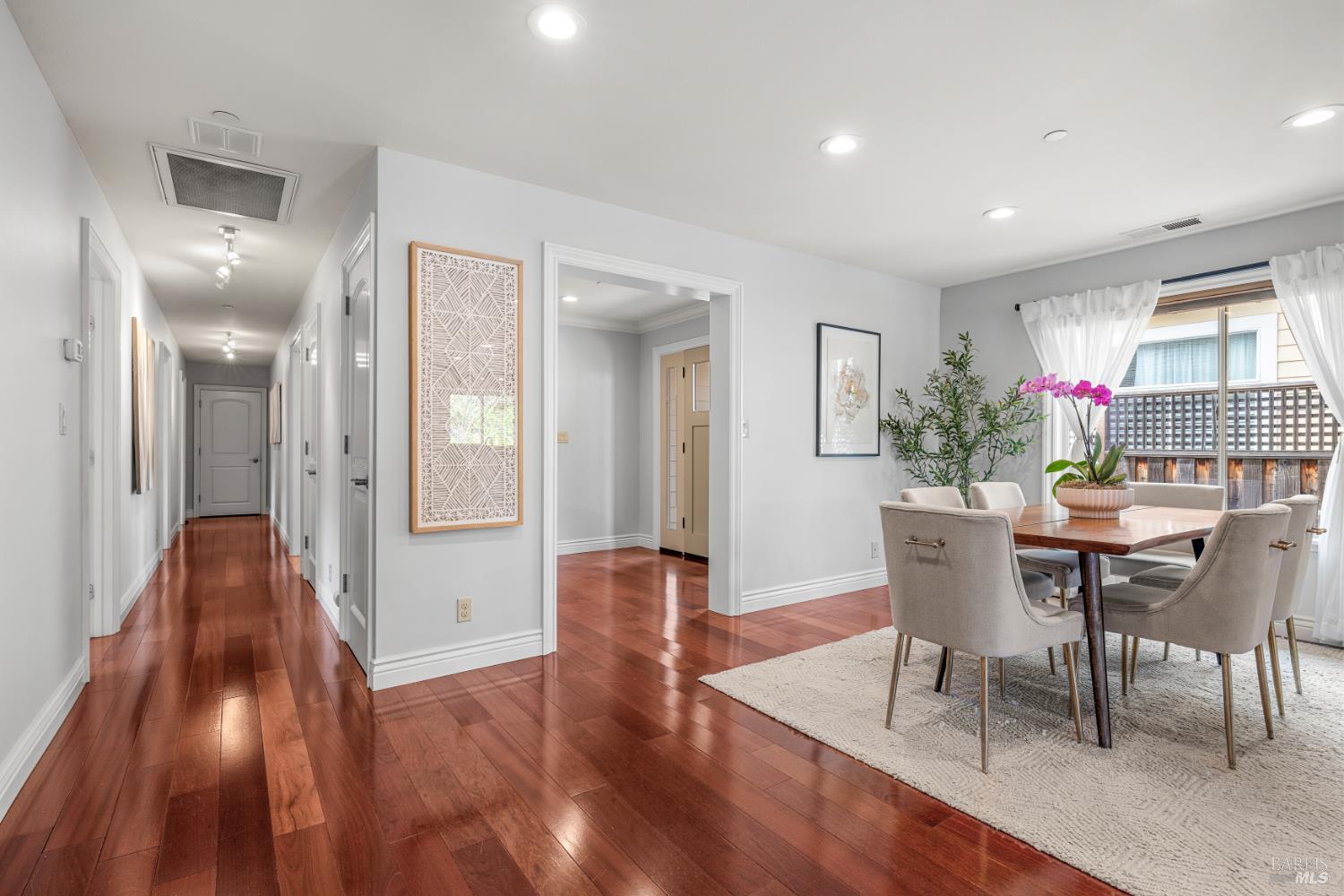 Detail Gallery Image 16 of 37 For 16 Washington Ave, San Rafael,  CA 94903 - 4 Beds | 2 Baths