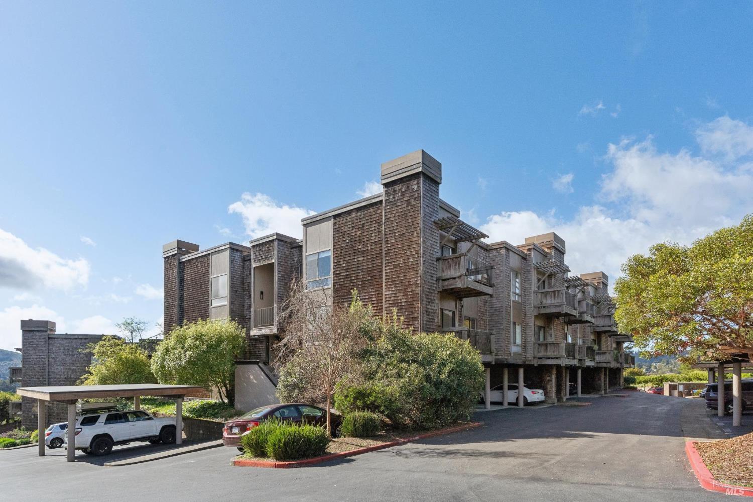 Detail Gallery Image 24 of 24 For 574 Seaver Dr, Mill Valley,  CA 94941 - 1 Beds | 1 Baths