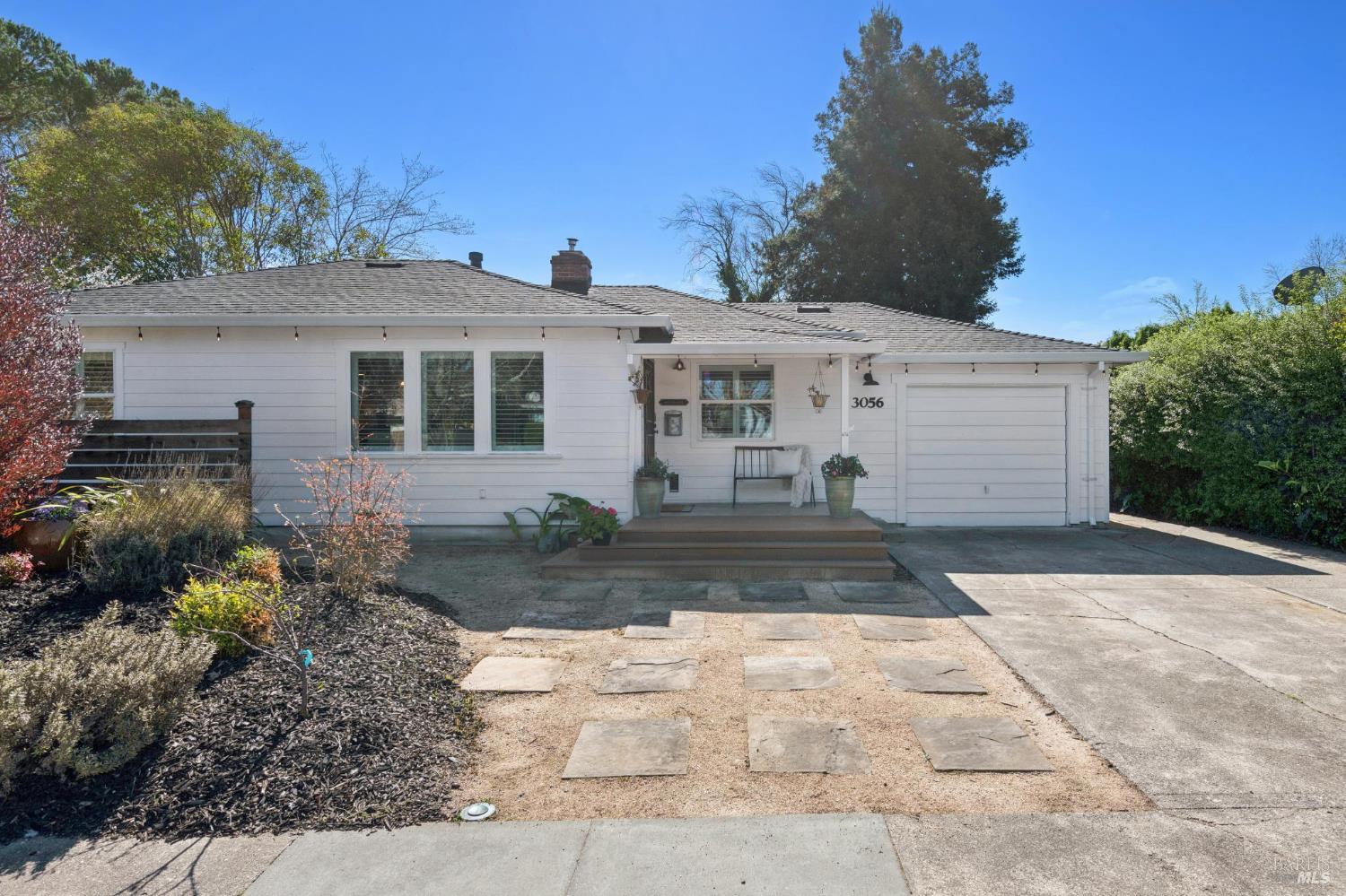 Detail Gallery Image 12 of 71 For 3056 Spring Creek Dr, Santa Rosa,  CA 95405 - 3 Beds | 1 Baths