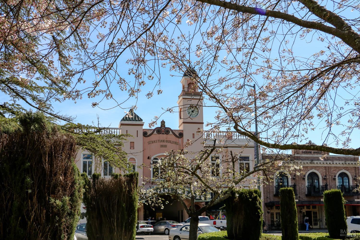 Detail Gallery Image 5 of 6 For 300 E Napa St, Sonoma,  CA 95476 - 2 Beds | 1 Baths