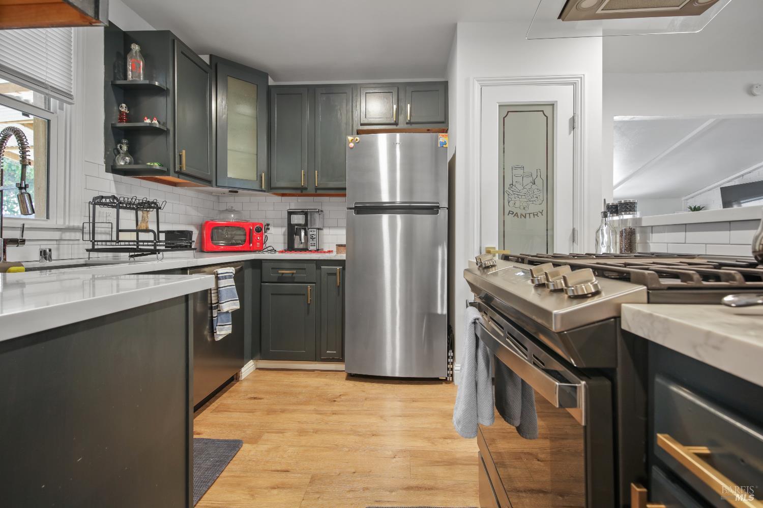 Detail Gallery Image 6 of 13 For 2751 Georgia St, Vallejo,  CA 94591 - 2 Beds | 1 Baths