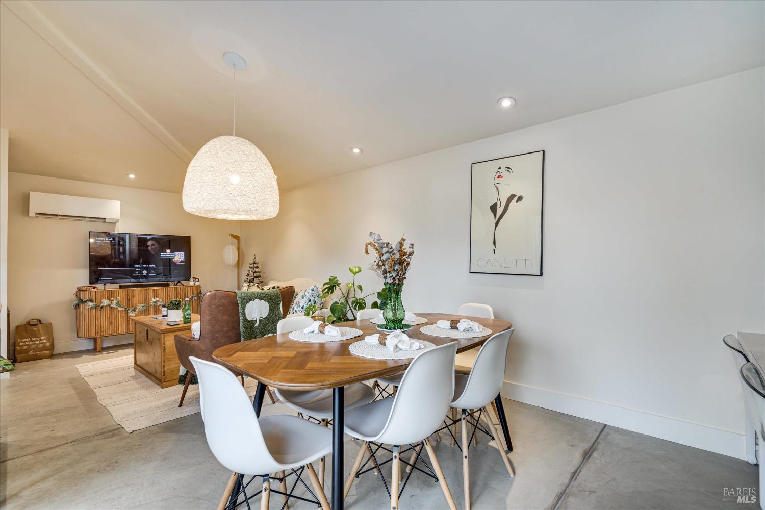 Detail Gallery Image 13 of 18 For 945 Brown St, Saint Helena,  CA 94574 - 3 Beds | 2 Baths