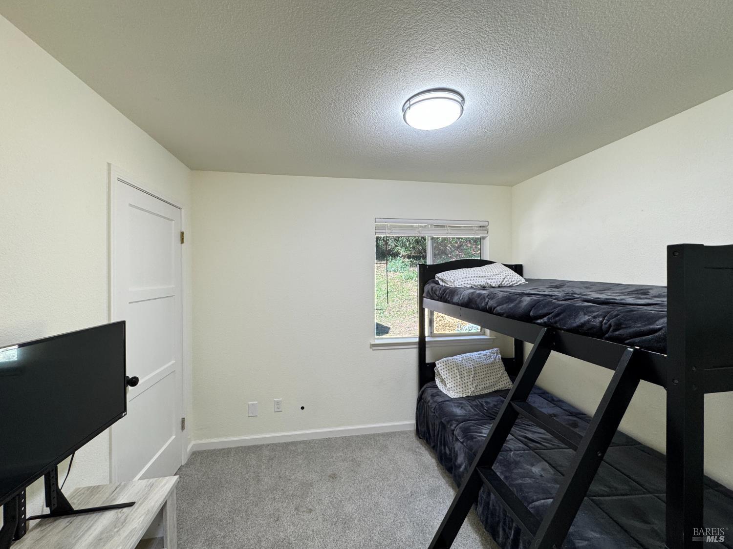 Detail Gallery Image 16 of 70 For 14605 Tomki Rd, Redwood Valley,  CA 95470 - 3 Beds | 2 Baths